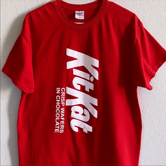Kit Kat Chocolate Red Graphic T-Shirt - Picture 2 of 4